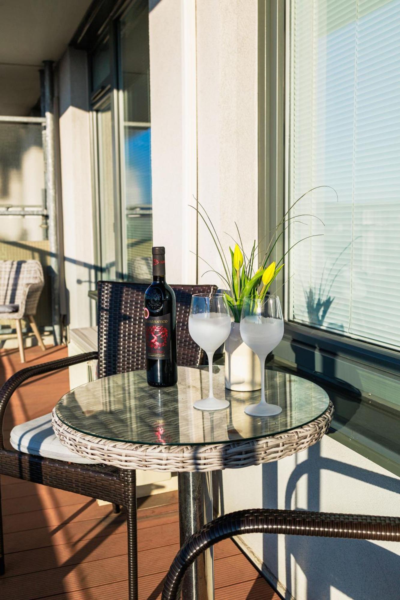 Sunny Apartment With Amazing Terrace On The 13Th Floor Near City Center 布拉迪斯拉发 外观 照片